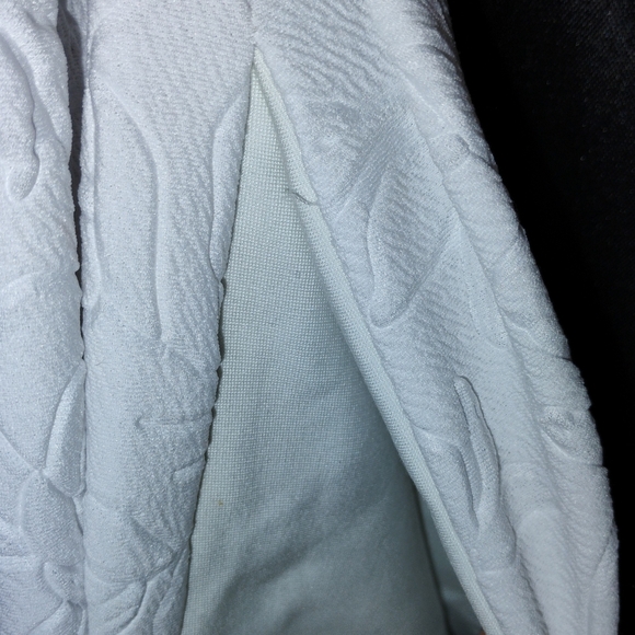 VTG Off The Shoulder wedding dress - Picture 4 of 13